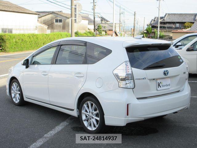 Toyota PRIUS ALPHA 2014-02 393485-2