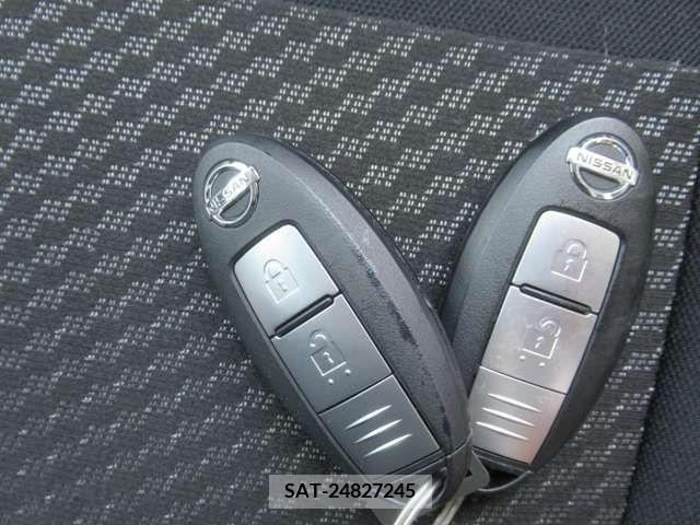 Nissan NOTE 2019-04 305483-13