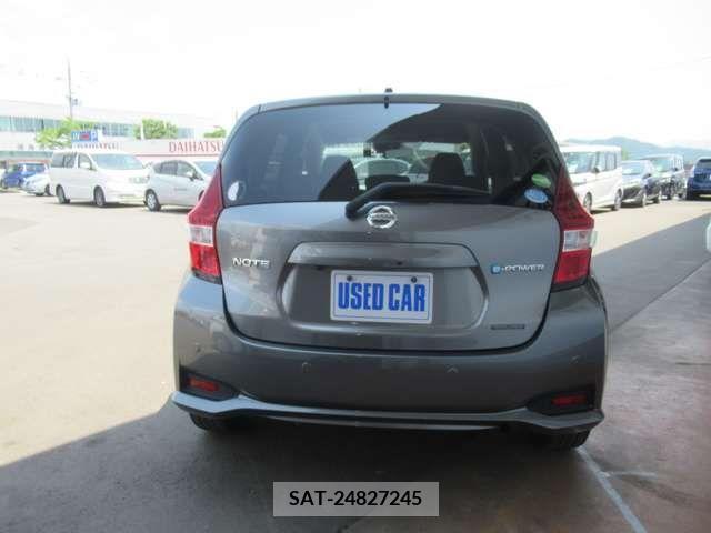 Nissan NOTE 2019-04 305483-11
