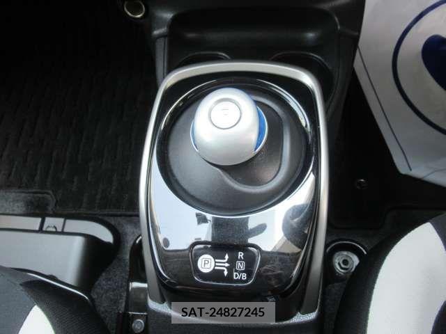 Nissan NOTE 2019-04 305483-5