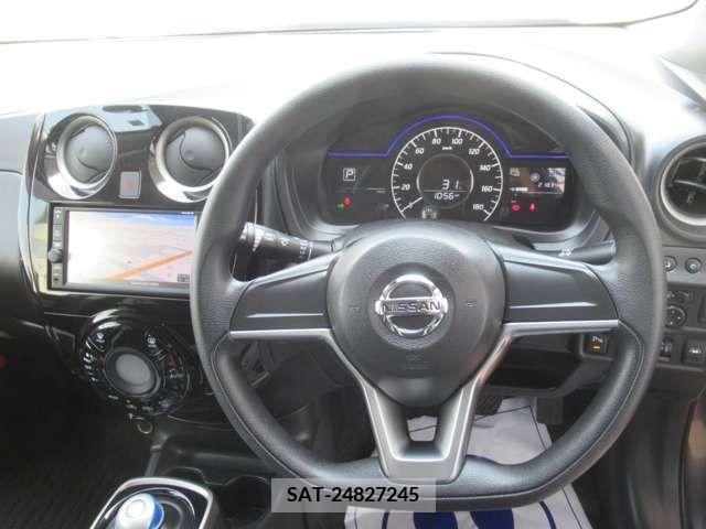 Nissan NOTE 2019-04 305483-3