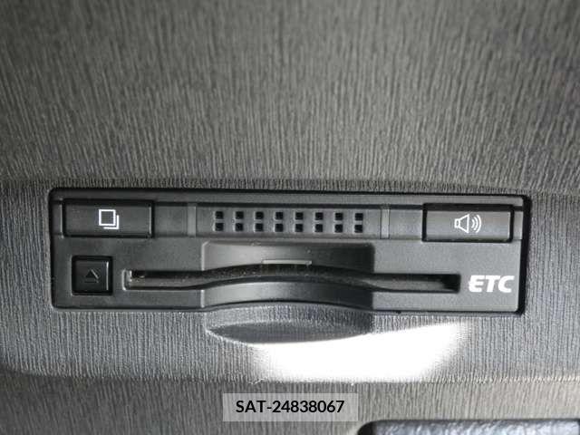 Toyota PRIUS 2013-01 393398-17