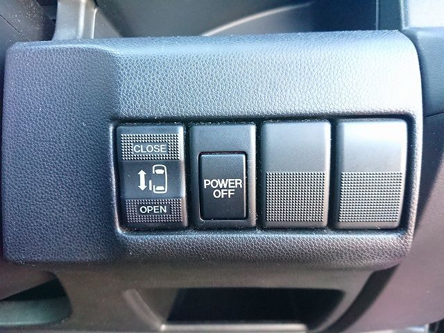 Nissan LAFESTA 2012-12 16652-5