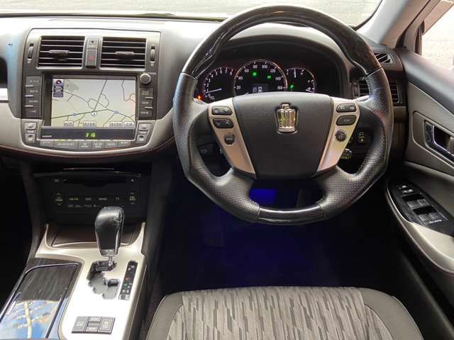 Toyota CROWN SEDAN 2010-03 187426-19