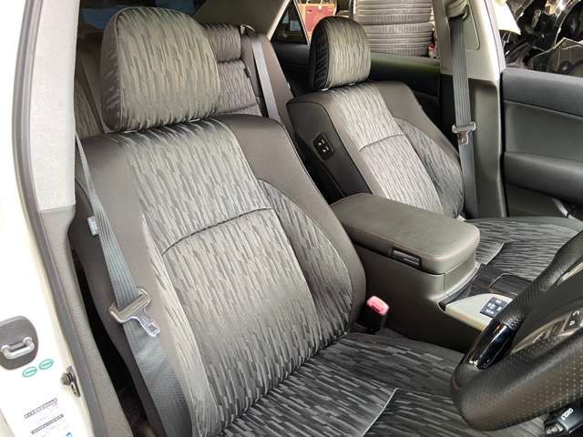 Toyota CROWN SEDAN 2010-03 187426-10