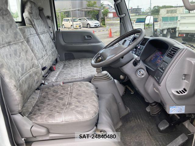 Mazda TITAN DASH 2007-05 329119-5