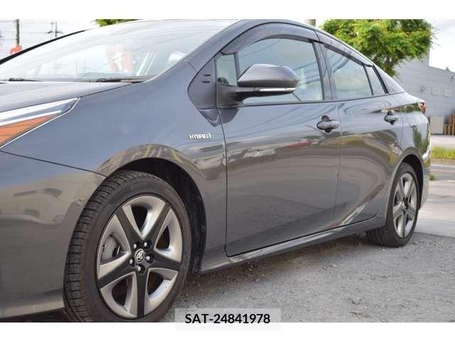 Toyota PRIUS 2019-05 281977-13