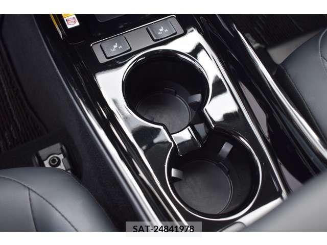 Toyota PRIUS 2019-05 281977-11