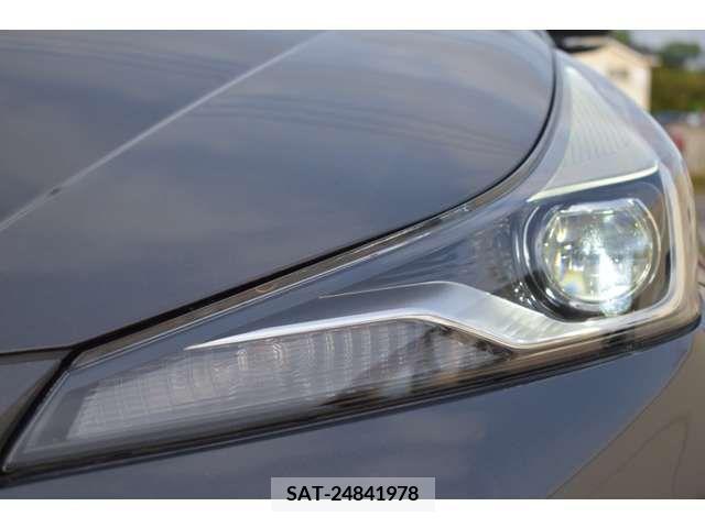 Toyota PRIUS 2019-05 281977-18