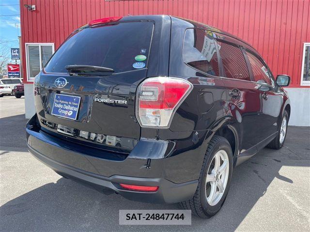 Subaru FORESTER 2018-03 330165-4