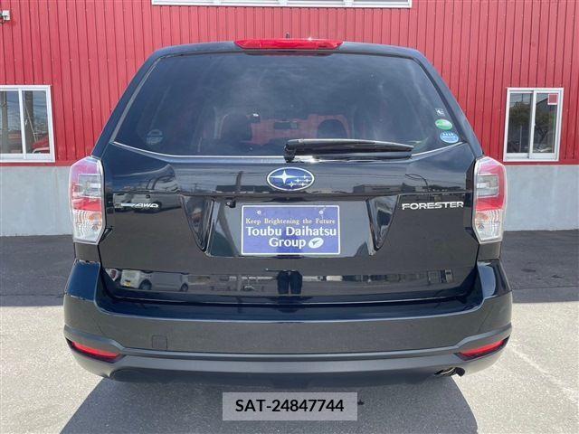 Subaru FORESTER 2018-03 330165-3