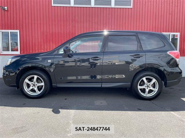 Subaru FORESTER 2018-03 330165-1