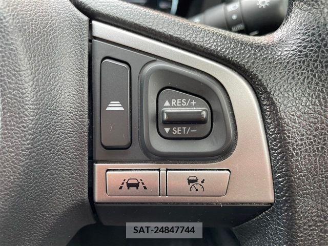 Subaru FORESTER 2018-03 330165-27