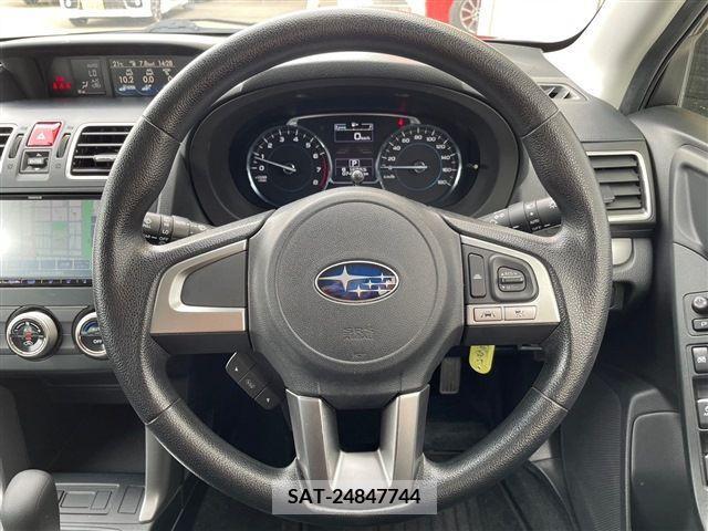 Subaru FORESTER 2018-03 330165-26