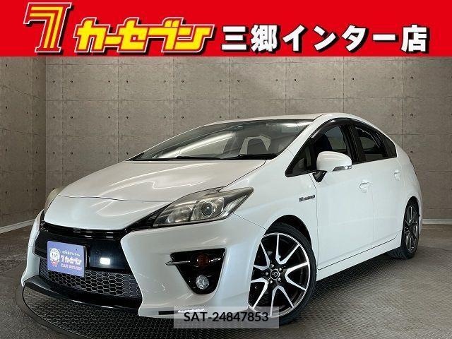 Toyota PRIUS 2013-08 240667-0