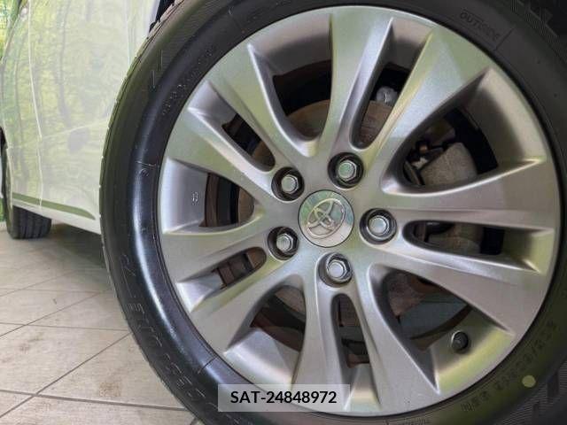 Toyota VOXY 2011-10 338027-13