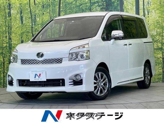 Toyota VOXY 2011-10 338027-0