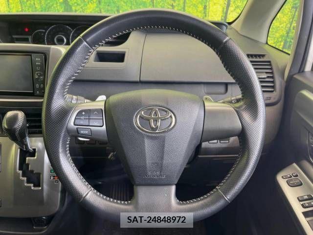 Toyota VOXY 2011-10 338027-12