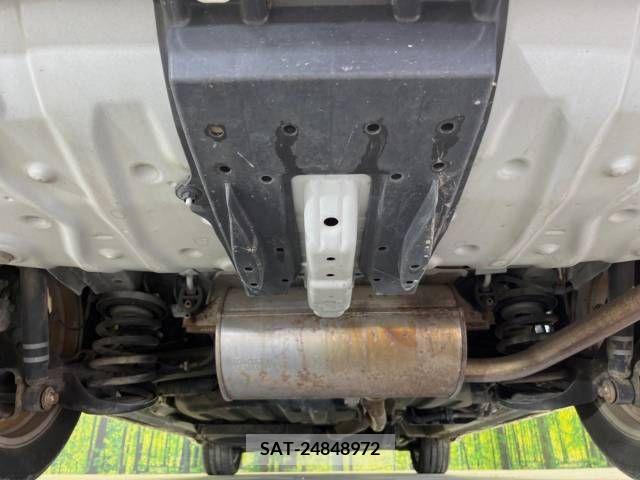 Toyota VOXY 2011-10 338027-19