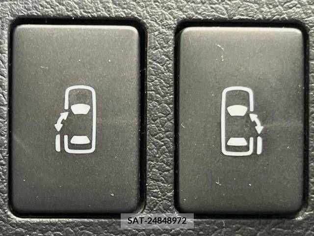 Toyota VOXY 2011-10 338027-5