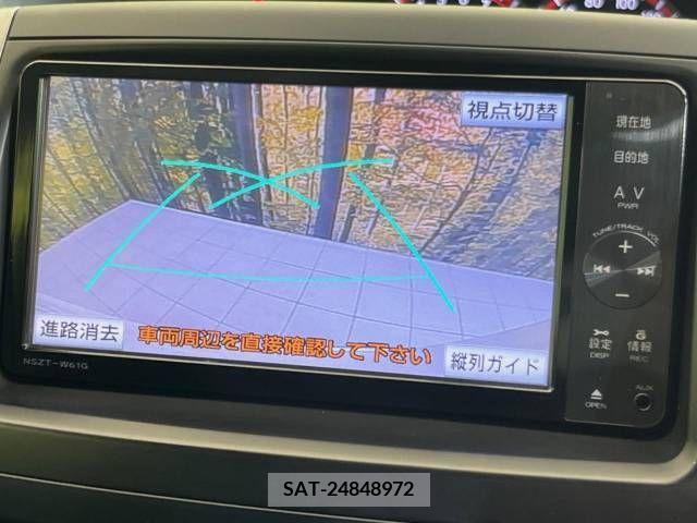 Toyota VOXY 2011-10 338027-4