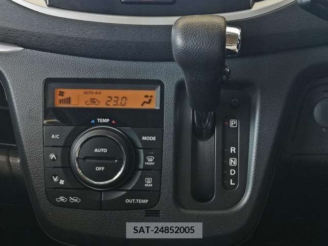 Suzuki WAGON R 2013-11 370879-16