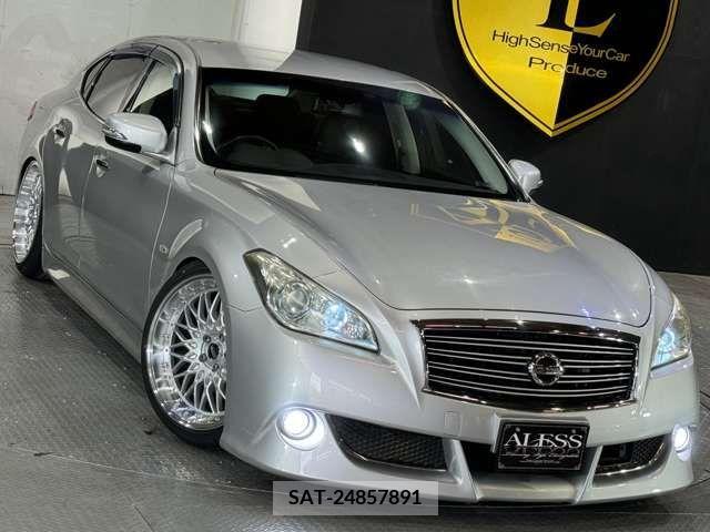 Nissan FUGA 2010-08 270657-1