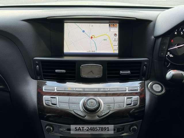 Nissan FUGA 2010-08 270657-17