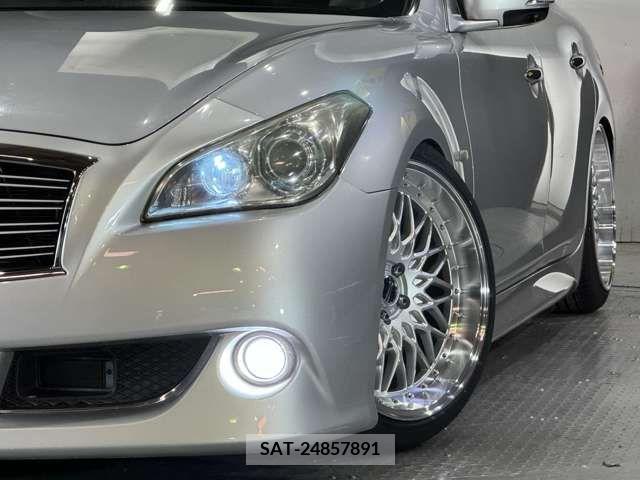 Nissan FUGA 2010-08 270657-8