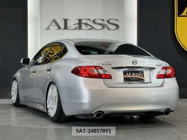 Nissan FUGA 2010-08 270657-10