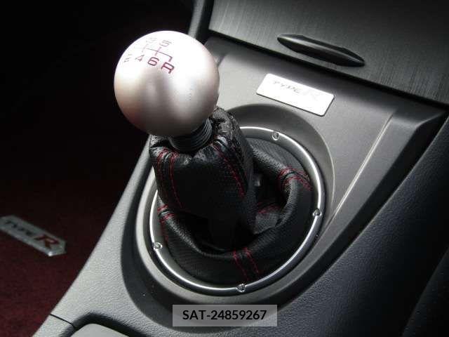 Honda CIVIC 2010-04 207426-11