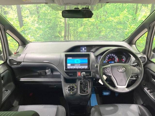 Toyota VOXY 2014-05 184720-1