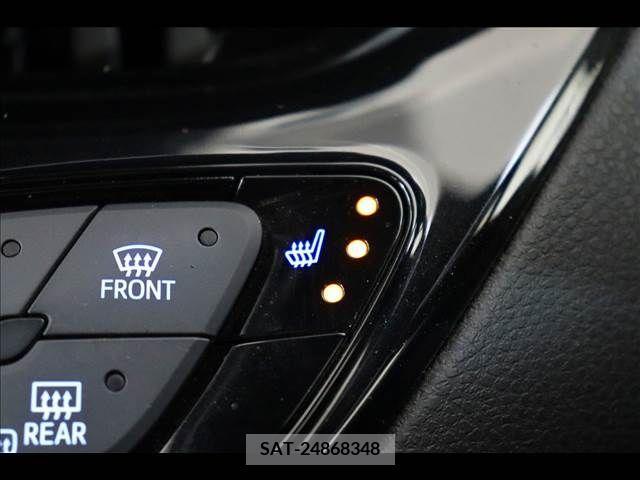 Toyota C-HR 2017-11 357856-5