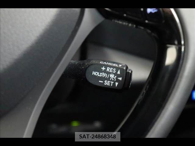 Toyota C-HR 2017-11 357856-4
