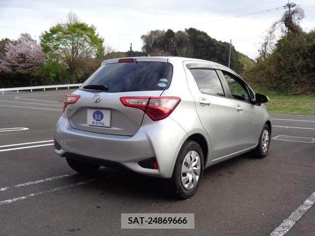 Toyota VITZ 2017-06 288601-2
