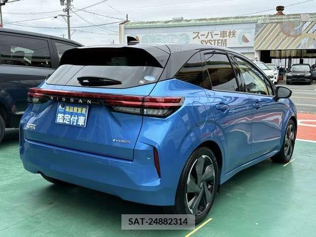 Nissan AURA 2023-04 261468-2