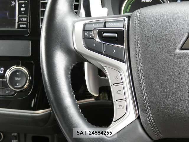 Mitsubishi OUTLANDER PHEV 2017-09 303553-15