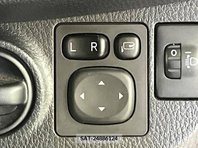 Toyota VITZ 2017-06 314574-7