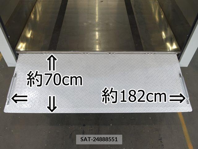 Mitsubishi CANTER 2015-07 206781-2