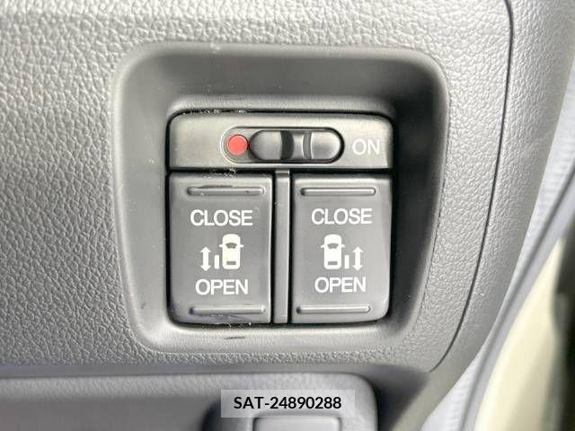 Honda N BOX CUSTOM 2013-09 306503-2