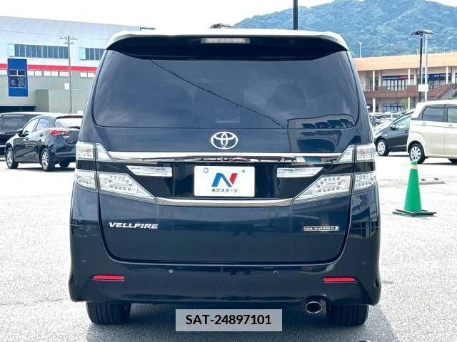 Toyota VELLFIRE 2013-12 387327-18