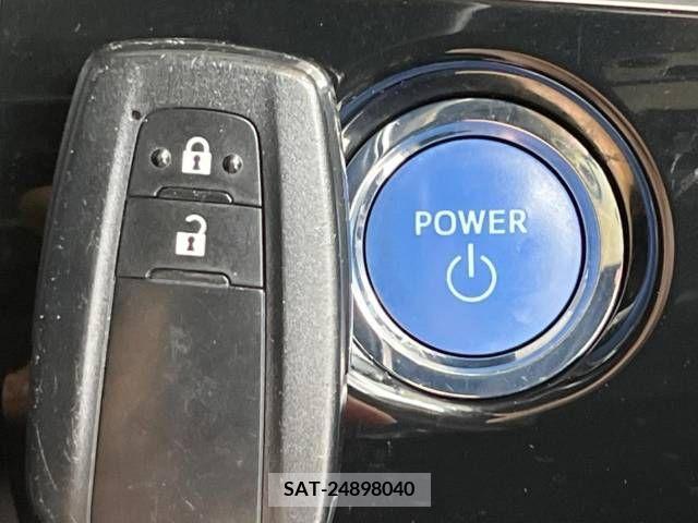 Toyota PRIUS 2019-01 366630-7