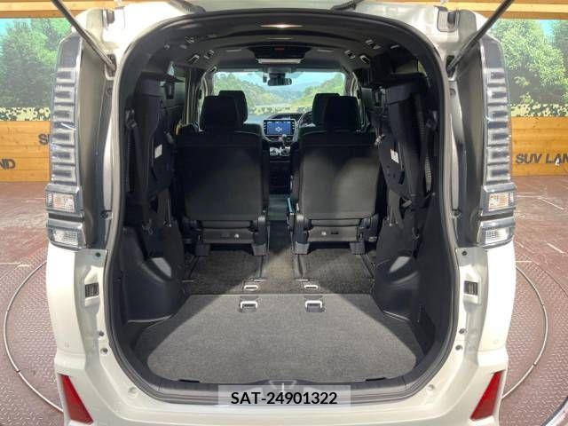 Toyota VOXY 2019-05 382026-11