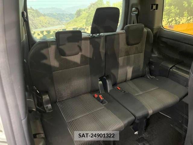 Toyota VOXY 2019-05 382026-10