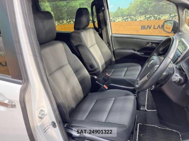 Toyota VOXY 2019-05 382026-8