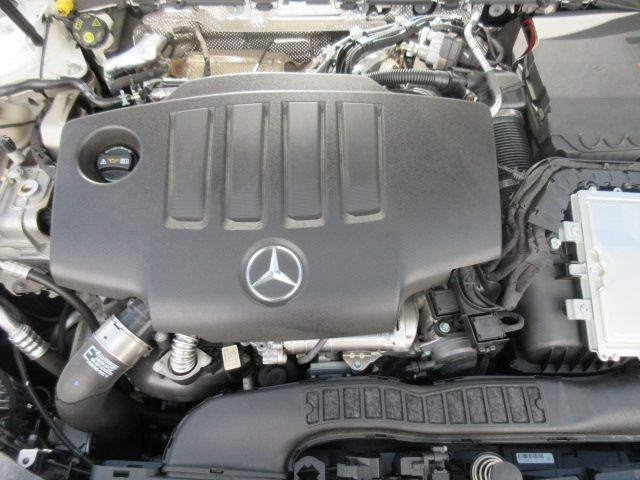 Mercedes Benz A-CLASS 2019-09 8899-27
