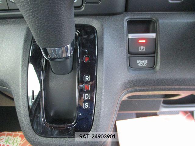 Honda N BOX CUSTOM 2024-05 307534-19