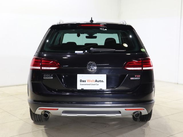VolksWagen GOLF ALLTRACK 2018-05 26825-2