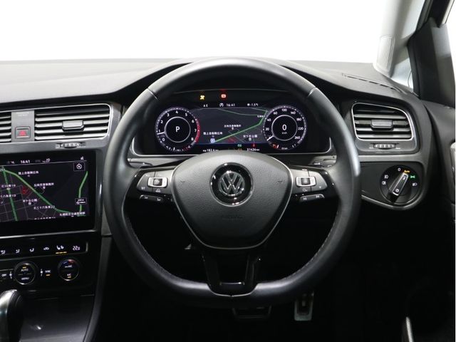 VolksWagen GOLF ALLTRACK 2018-05 26825-10