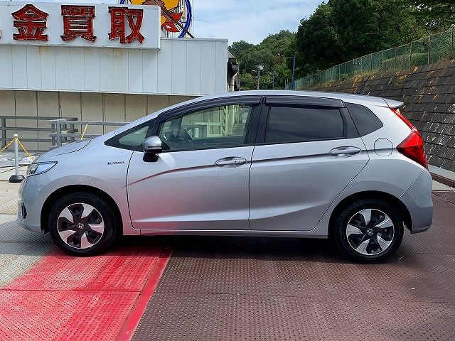 Honda FIT HYBRID 2018-07 15492-23